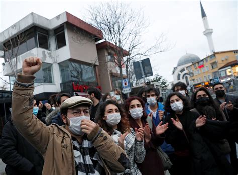 Bogazici protests: Police arrest more than a hundred protesters at top ...