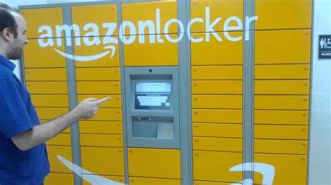 Amazon Locker Delivery at the 7-Eleven in San Francisco - YouTube