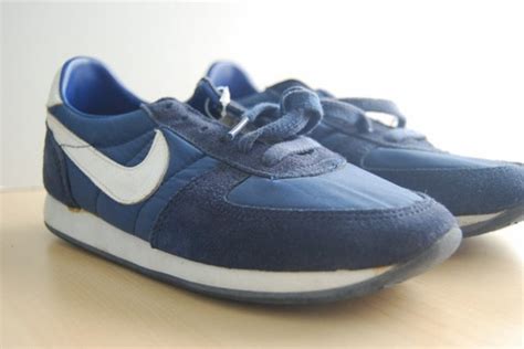 Vintage Nike Sneakers Authentic 80s Trainers Runners by retroEra