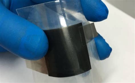 Graphene-Based Supercapacitor Charges Quickly, Stores Record Level of ...