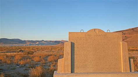 Sand Mountain, Nevada | Discover Sand Mountain Recreation Area