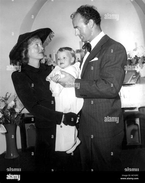 Bette davis with her daughter Black and White Stock Photos & Images - Alamy