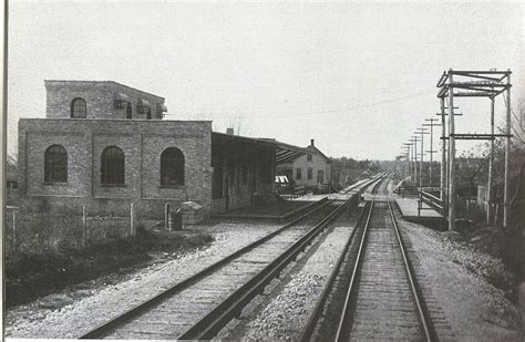 File:AEC Substation.jpg - Wikipedia, the free encyclopedia | Lombard illinois, Illinois, Lombard