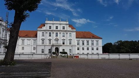 Oranienburg Palace - 2021 All You Need to Know BEFORE You Go (with ...