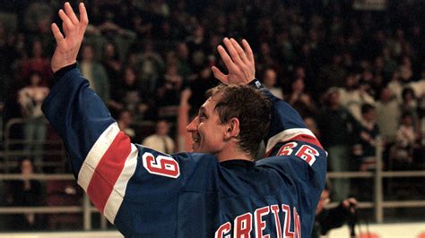 Download Wayne Gretzky Of New York Rangers Wallpaper | Wallpapers.com