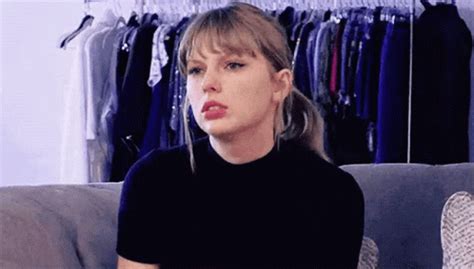 Taylor Swift Confused GIF - TaylorSwift Confused Really - Discover ...