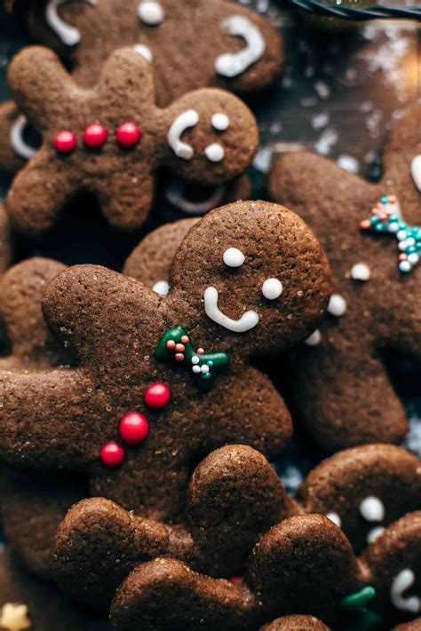 Easy Gingerbread Men Cookies Recipe | Also The Crumbs Please ...