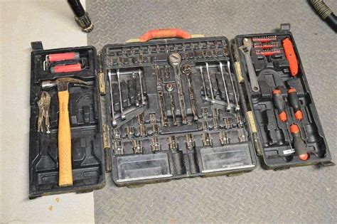 Husky Tool Set in Case - VanKlaveren Auctions Inc.