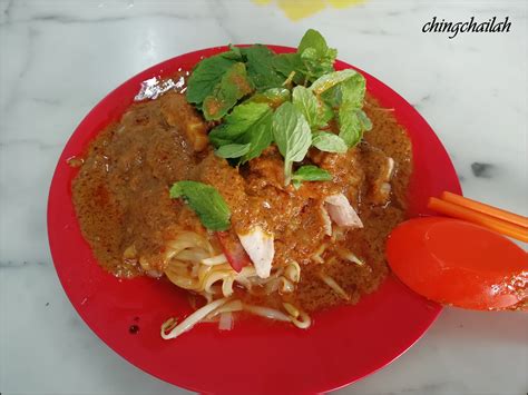 Simple Living In Nancy: Curry Noodle, Steamed Stinky Beans Buns & Seafood Tom Yam.