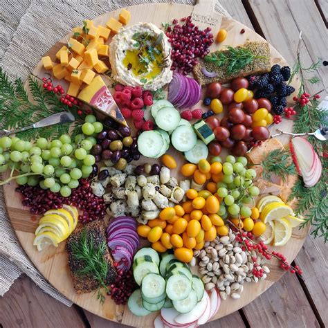 This Seasonal Party Tray is an Absolutely Gorgeous Way to Eat Clean ...