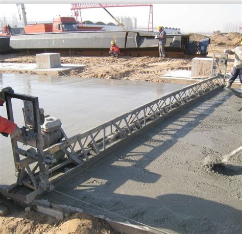 Concrete Truss Screed Zp55 with Honda Gx160 5.5HP Engine - China Concrete Truss Screed and ...