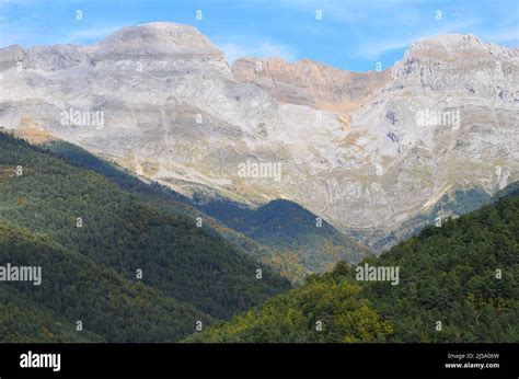 Mountainscapes in the Aragonese Pyrenees Stock Photo - Alamy