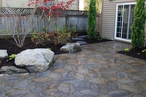 Natural Stone Patio Pavers