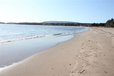 Nova Scotia Beaches: North Bay Beach, Ingonish | The Local Traveler