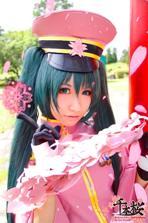 Hatsune Miku - Senbonzakura Ver. by TeruTerumii on DeviantArt