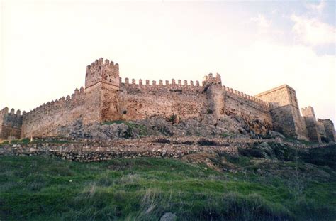 Castillo de Santa Olalla (Huelva-Spain) | Natural landmarks, Monument ...