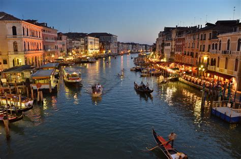 The Best Canalside Hotels in Venice, Italy