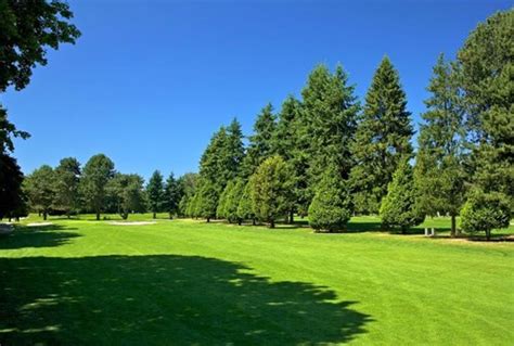 Jefferson Park Golf Course in Seattle, WA | Presented by BestOutings