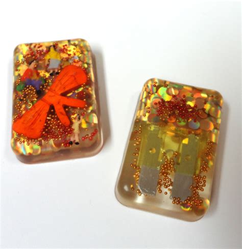 Resin Crafts: Jewelry Resin In Molds