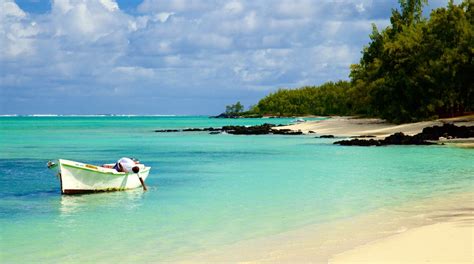 Ile aux Cerfs Beach Tours - Book Now | Expedia