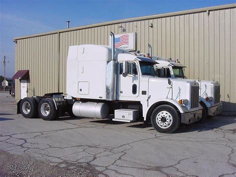 Peterbilt 378 - specs, photos, videos and more on TopWorldAuto