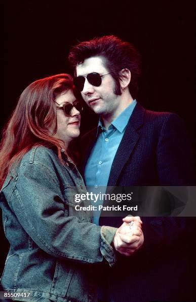 Photo of Kirsty MacCOLL and POGUES and Shane MacGOWAN, with Kirsty ...