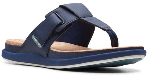 Clarks Cloudsteppers Step June Reef Flip-flops in Navy (Blue) - Lyst