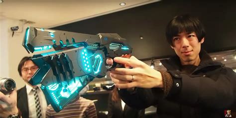 Badass Transforming “Dominator” Replica Gun From Cyberpunk Anime PSYCHO-PASS — GeekTyrant