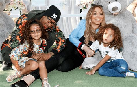 Mariah Carey Kids : Merry Christmas Will Bring Them Together! | Trending News Buzz