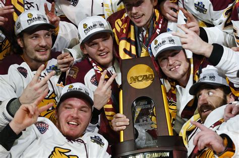 Minnesota Duluth wins 2nd straight title, beating UMass 3-0