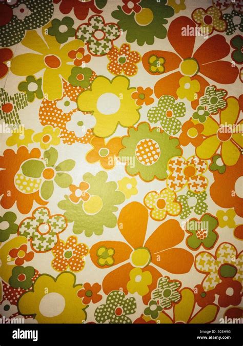 1970S Floral Wallpaper