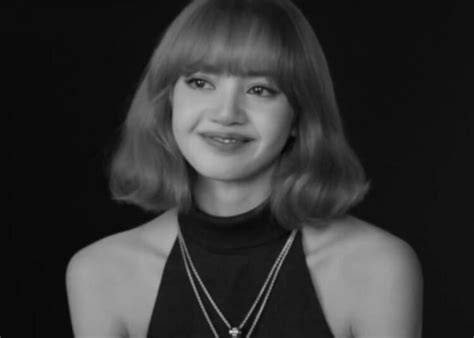 BLACKPINK's Lisa cries in emotional scene from THE MOVIE