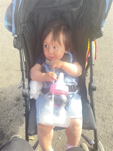 The faces she makes we went to foodie land in San Jose , CA she loved it 🥰 : r/babies