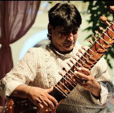 Discover the Best Sarod and Sitar Players in India - Charizma