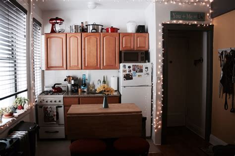 New York City apartment -kitchen | New york city apartment, Apartment kitchen, City apartment