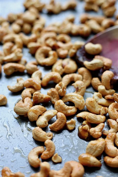 Sweet and Spicy Roasted Cashews - The Conscientious Eater