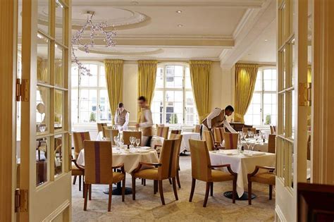 Inside the Queen’s favorite hotel: The Goring - Travelbout