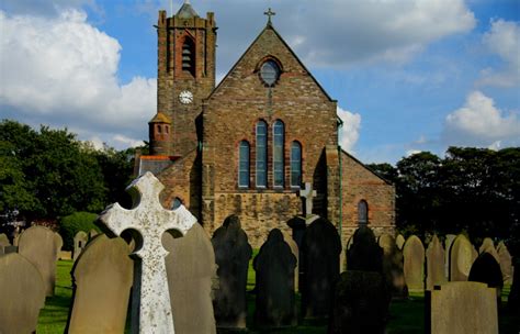 "All Saints Church, Rainford" by Jeff Ellis at PicturesofEngland.com