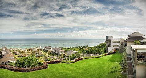 The Ritz-Carlton returns the idyllic Bali with a luxury cliff top ...