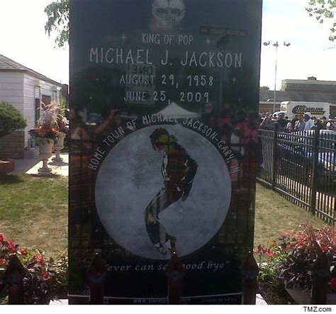 Michael Jackson Gravesite