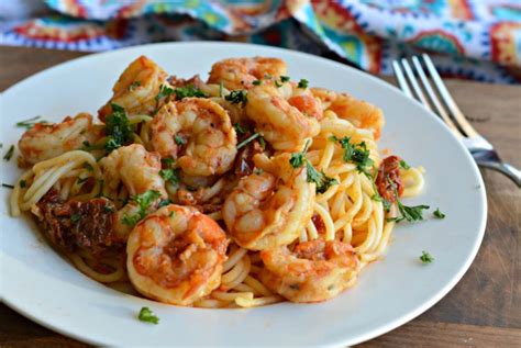 Delicious Italian Shrimp Pasta Recipe - My Latina Table