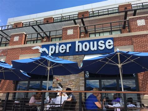 McLoone's Pier House, National Harbor - Menu, Prices & Restaurant ...