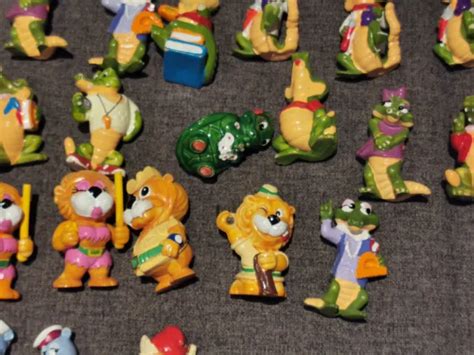 VINTAGE 1990S FERRERO Kinder Egg Toys BUNDLE Turtles, crocs, lions x 22 ...