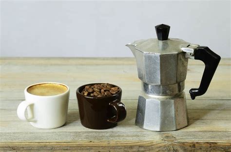 Want to learn how to percolate coffee? This article discusses the foolproof ways of doing it ...