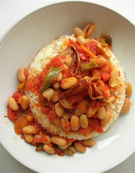 Almost Turkish Recipes: White Beans (Kuru Fasulye)