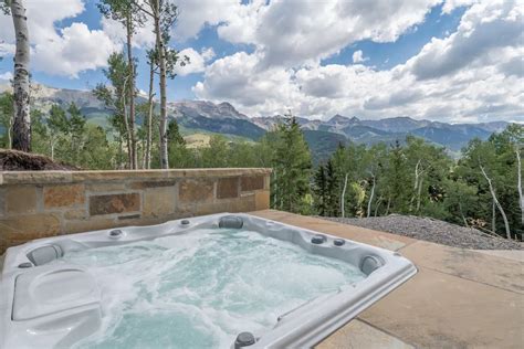 11 Unique Airbnb Colorado Rental Homes for Your Next Group Vacay