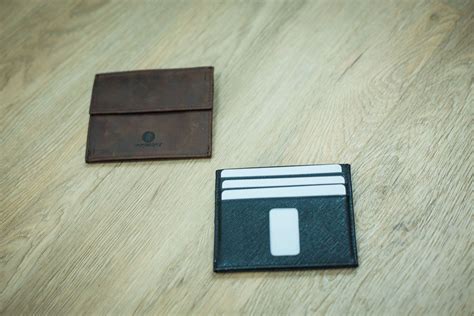 Ed Small Minimalist Coin Wallet » Gadget Flow