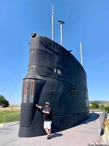 Richland, WA - USS Triton Sub Surfaces