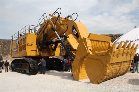 Caterpillar Inc. | Heavy equipment, Huge truck, Construction equipment