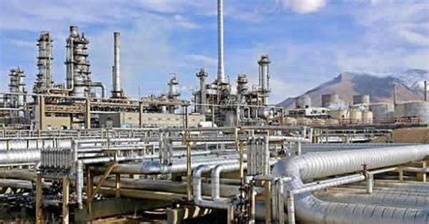 Defavouredkings Blog: NNPC - Port Harcourt Refinery Back On Stream, Producing Five Million ...